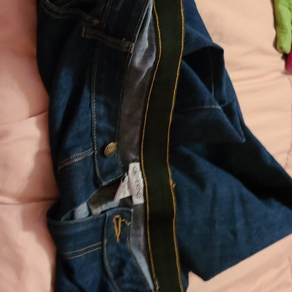 Jeans - Picture 3 of 4